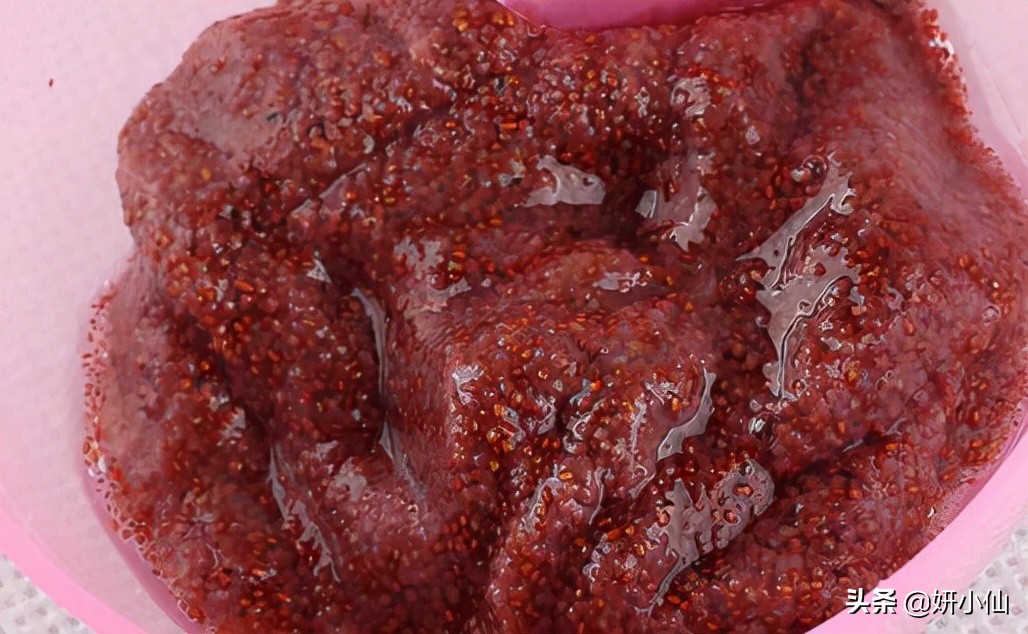 敷完海藻面膜还需要用洗面奶吗 纯牛奶泡海藻面膜禁忌