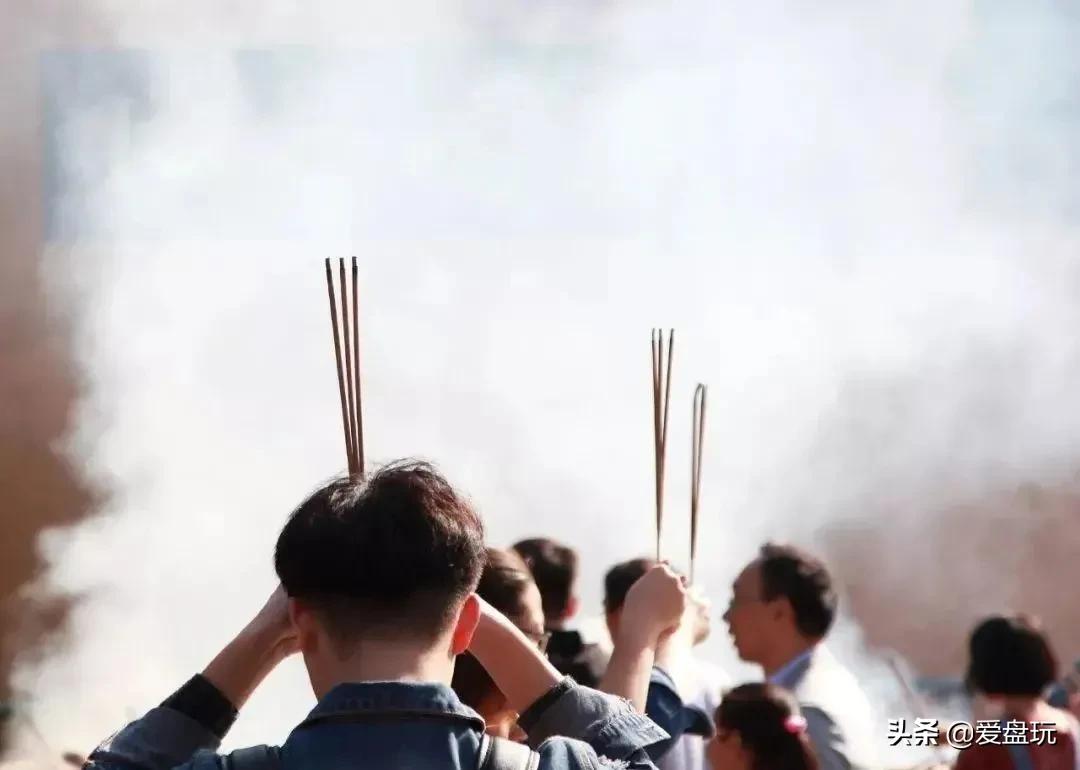 春节烧香祈福，别拜错菩萨，求错神