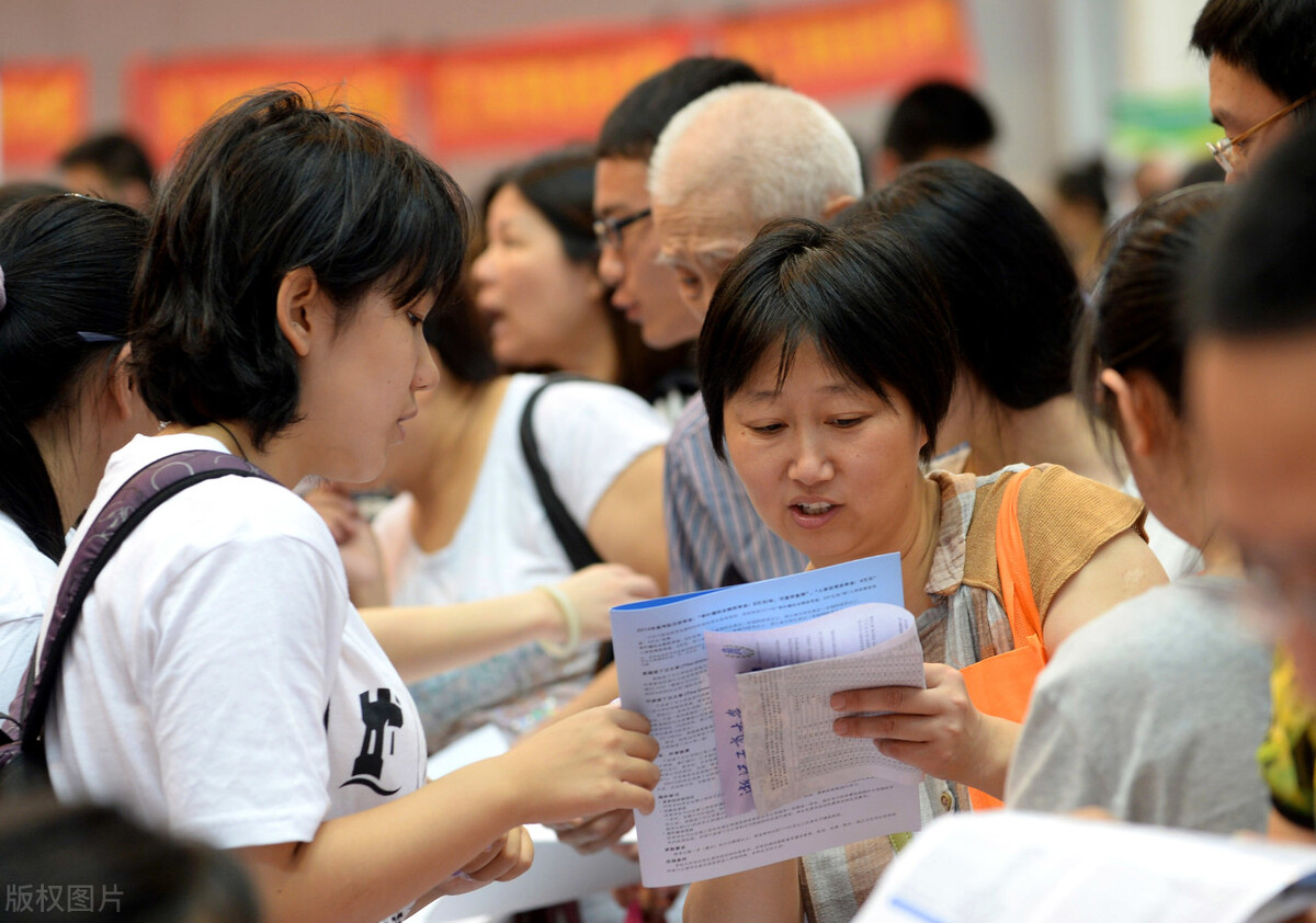 高考批次线和最低分（高考各分数线的含义）