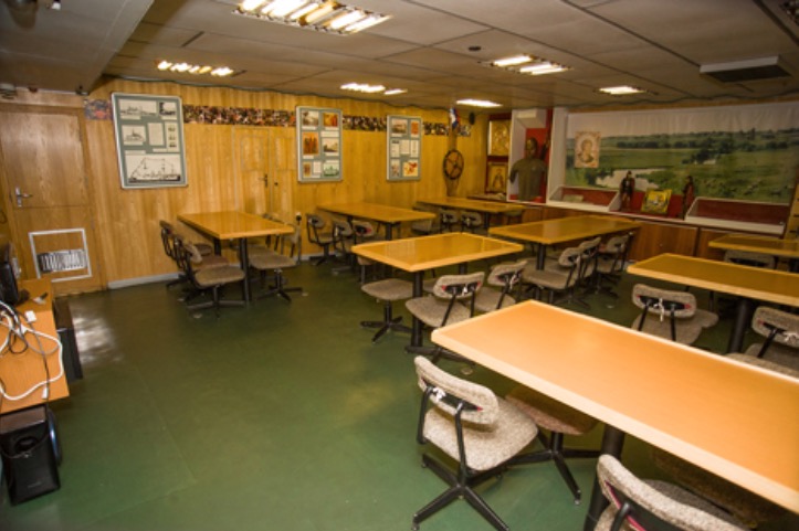 ����ս�Ժ�Ǳͧ�ж������̨�缶����������������һ���س��д���