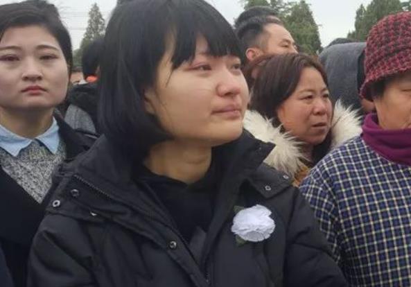 2021年教育部新规定，烈士子女高考成绩可加20分，引众考生不满