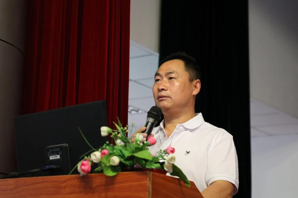 宁德市实验学校：坚守28天，中考的胜利将属于我们——初三年段举行中考市质检表彰大会和家长会