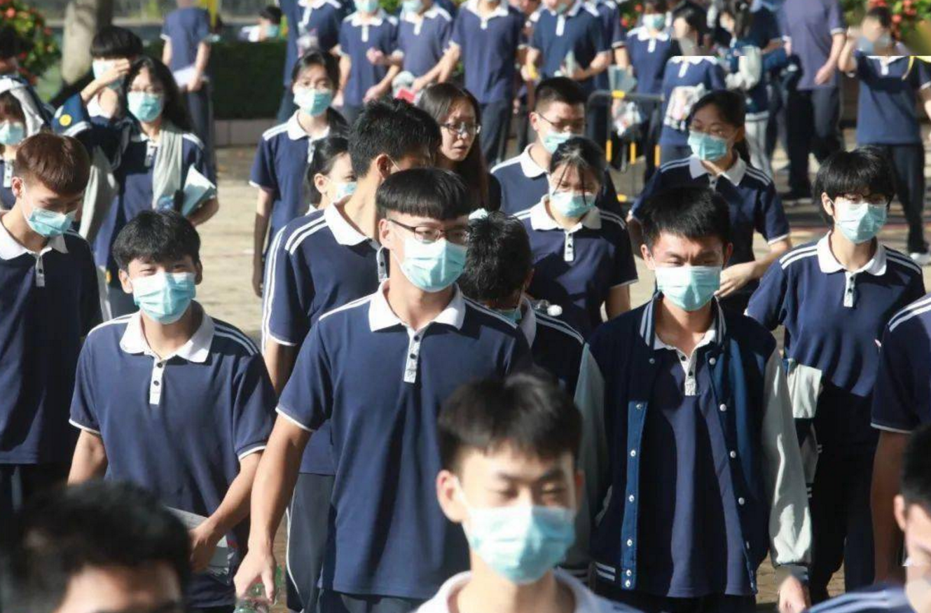 河南高考人数再创新高？复读生“这个数字”让考生慌了，太难了