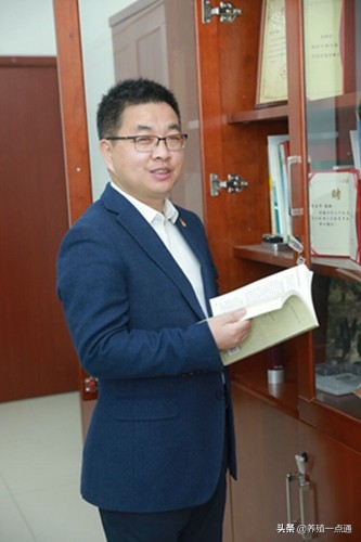 李孟华，中国农业大学教授，博导，动物遗传育种与繁殖、羊业专家