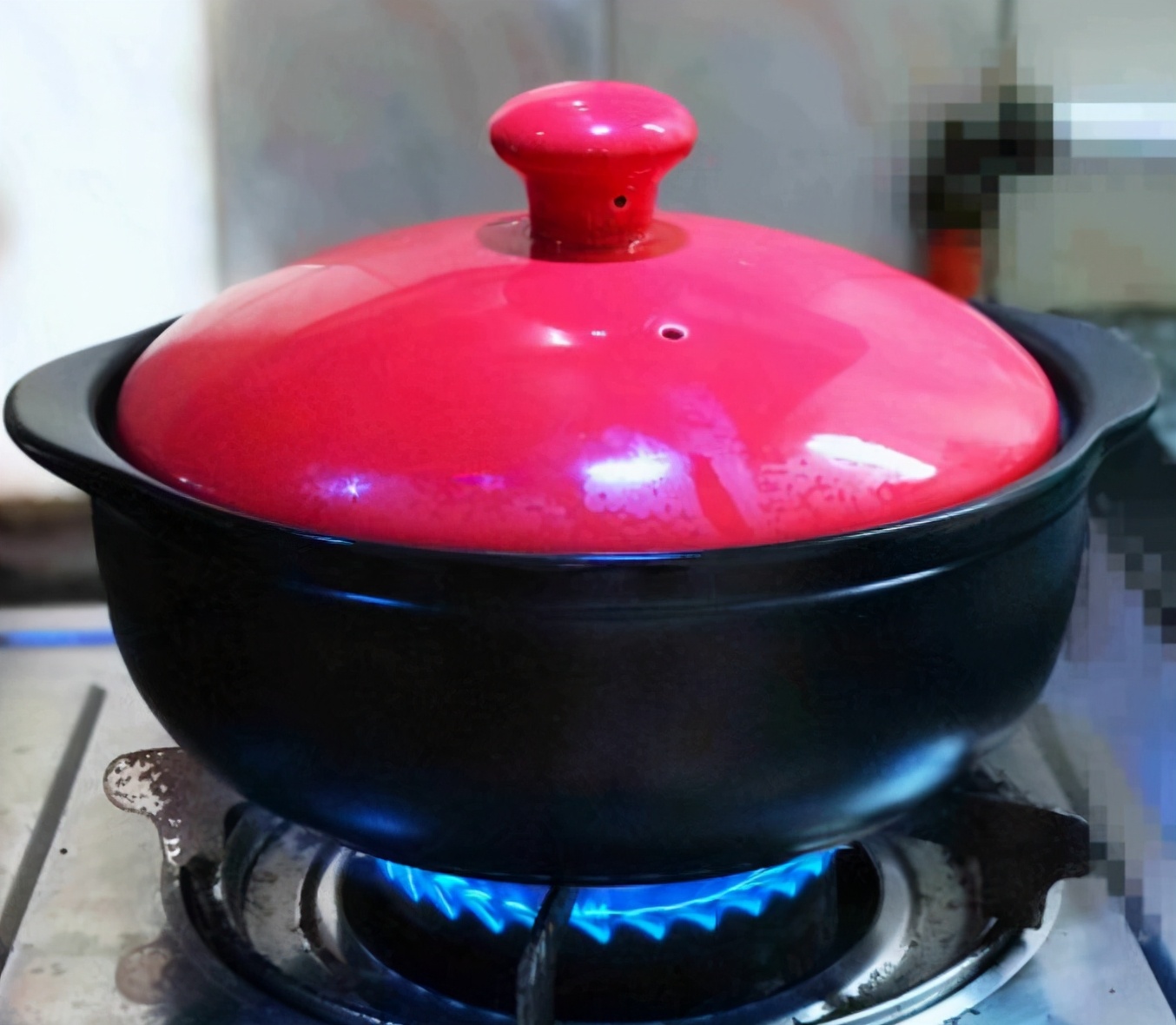 排骨汤怎么炖最好喝？记住4个小细节，汤鲜肉嫩，清爽不油腻