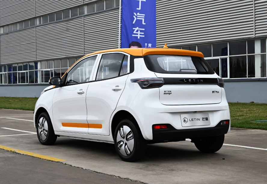 3万左右新能源电动汽车四座(雷丁版的买菜代步小车,5门4座)_【读车号