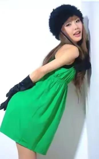 因整容惨死手术台，亲妈不尸检不起诉，超女王贝到底经历了什么？