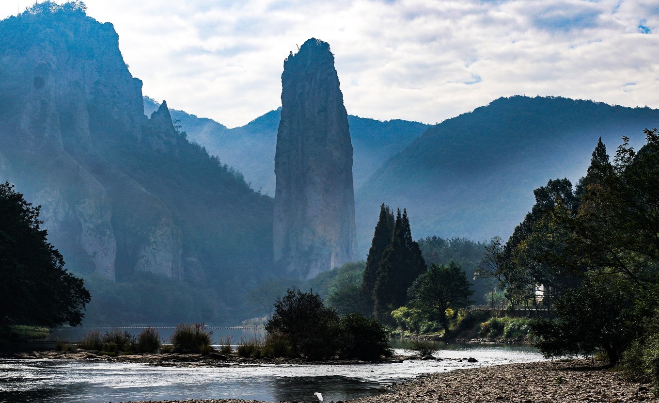 缙云不愧仙都之名，集桂林之秀黄山之奇，无数经典影视在此取景