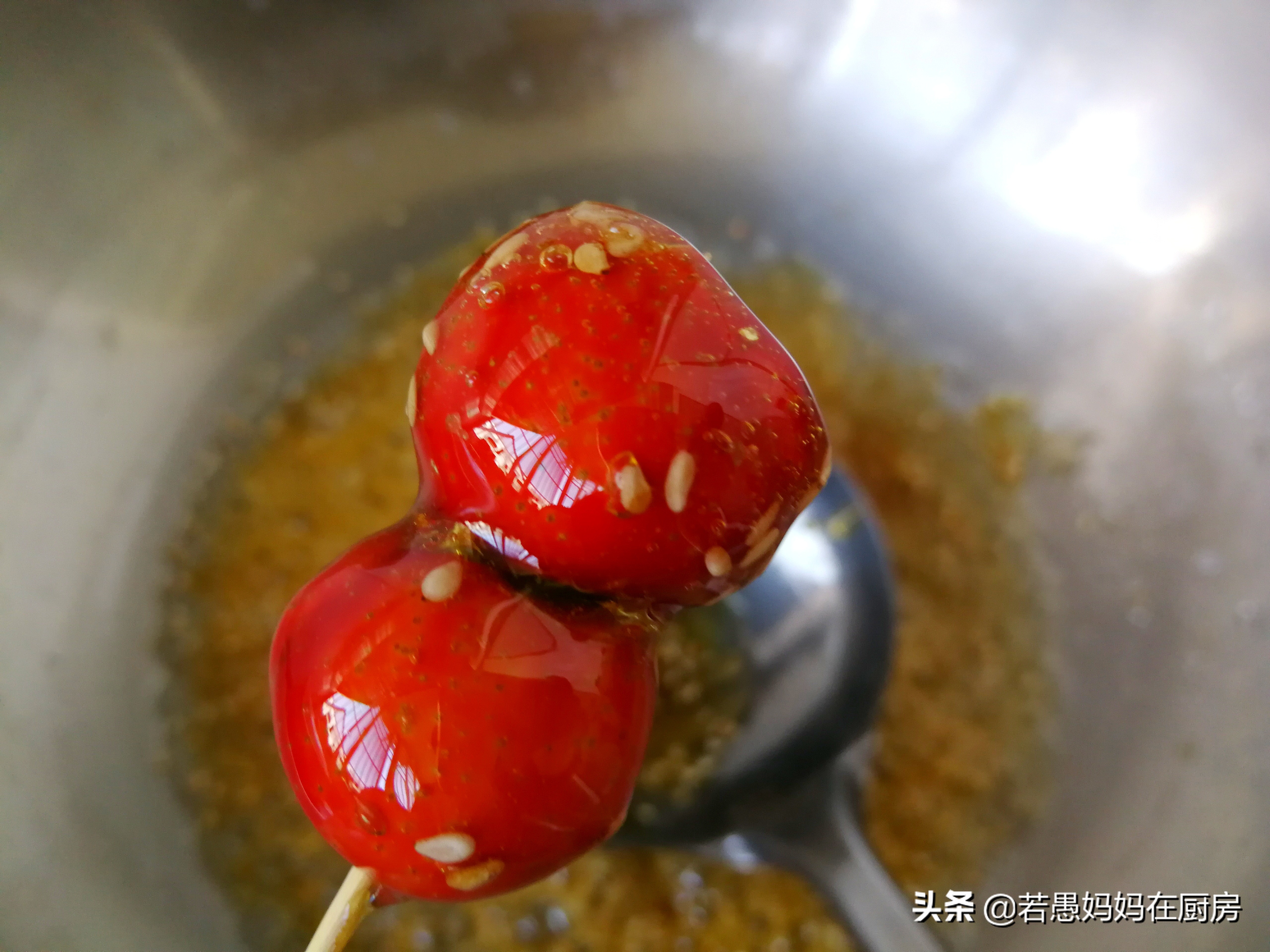 教你做没有添加剂的冰糖葫芦，超详细步骤讲解，成品不黏牙不发苦