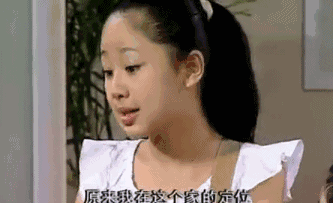 还记得《家有儿女》三姐弟吗？哥哥姐姐都大火，弟弟如今颜值逆袭