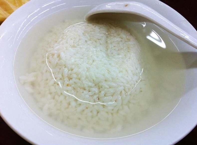 甜米酒怎么做?为何一做就长毛,变酸?方法不对,要被气哭