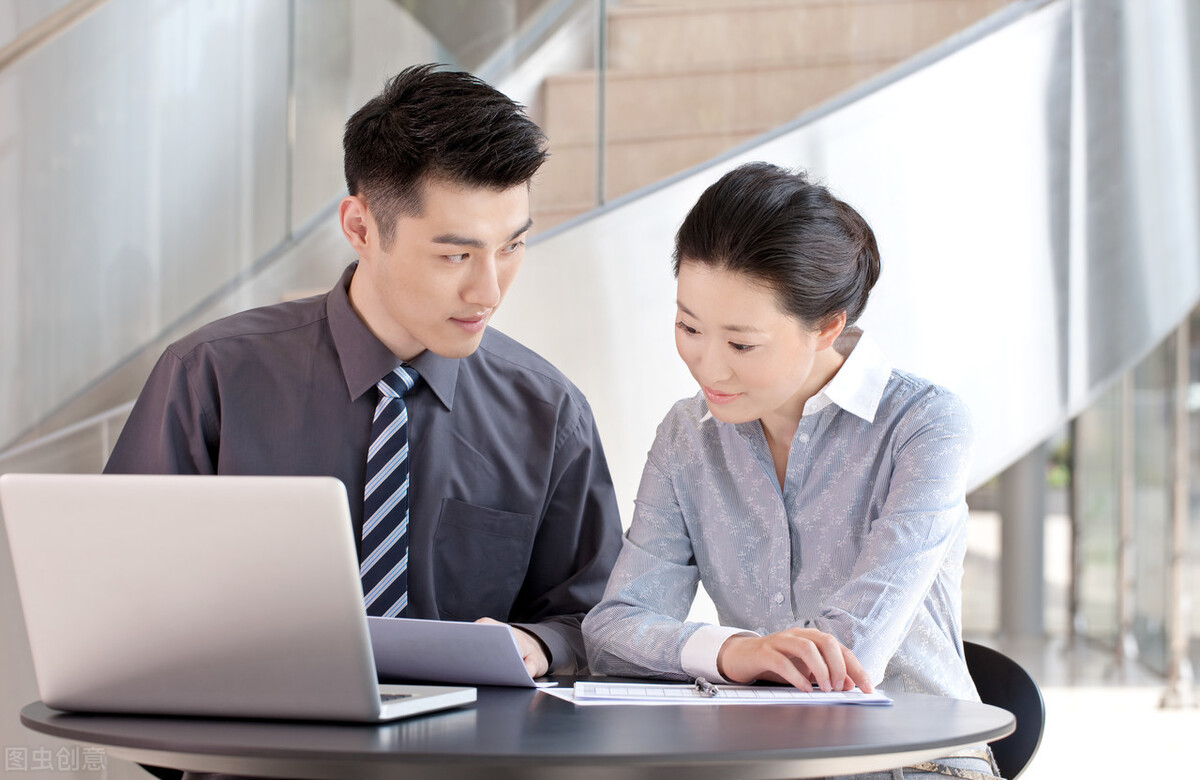 领导说“谢谢”，该怎么回？低情商才说不客气，高情商的都这样说