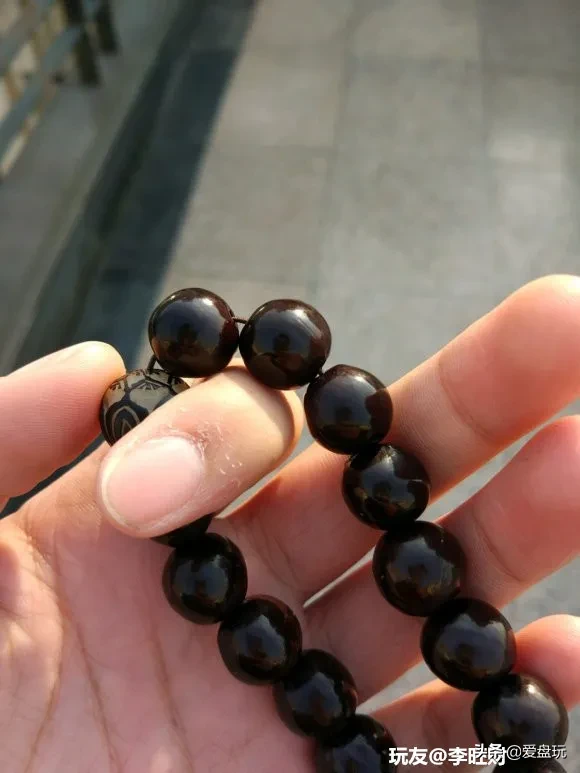 好看又不贵，但拉风！这17种小众手串，你玩过几种