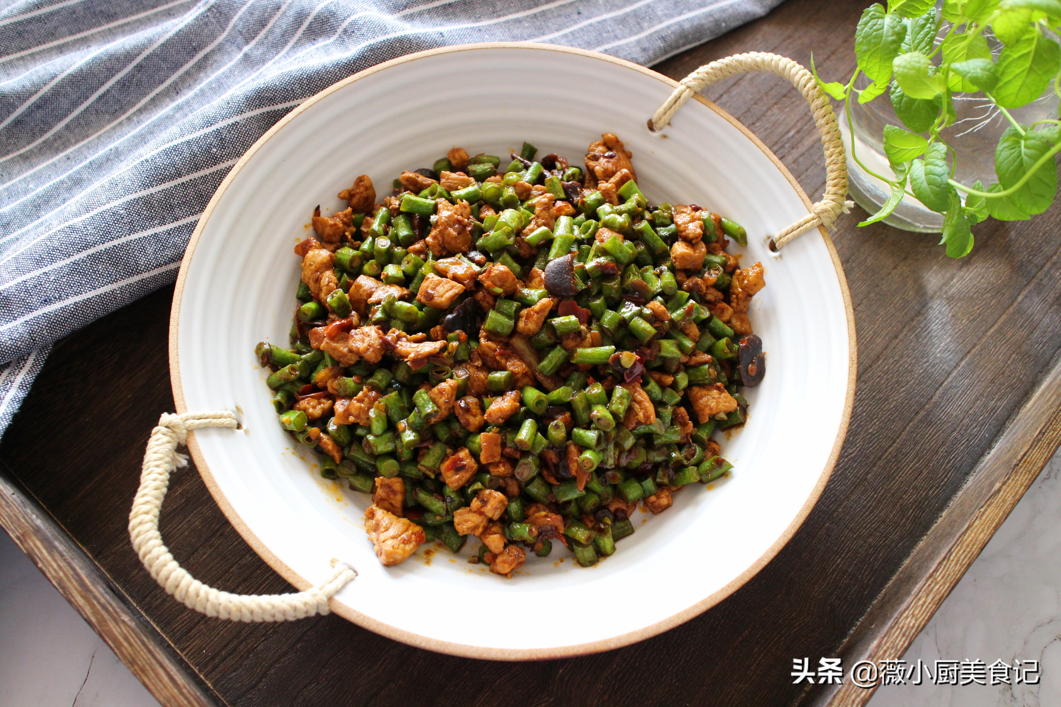 川菜肉末豇豆的家常做法 - 乐器教程网