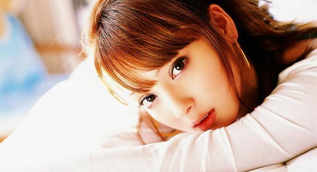 丹凤眼的倪妮自信十足：女生舍得花时间养护眼睛，气质提升一大截