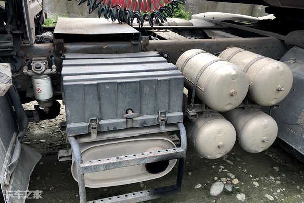 資金不足買二手東風(fēng)天龍，卡友：照樣能掙錢