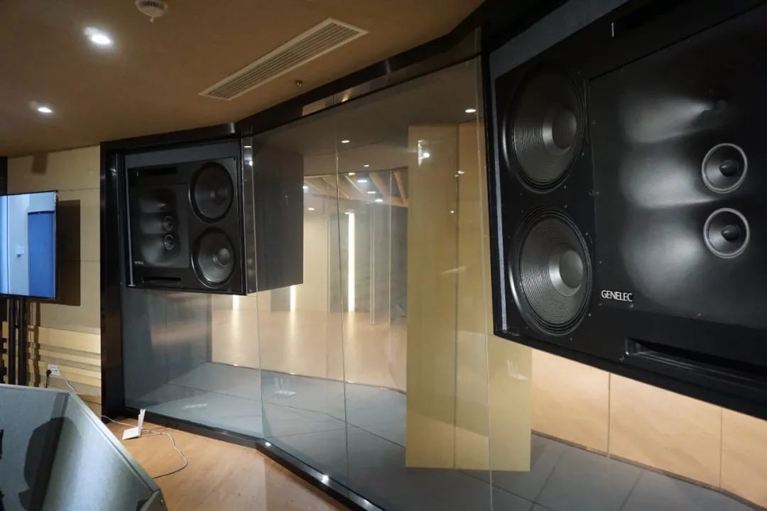 上海市现代音乐职业学校打造「录音棚集群」亮点全记录