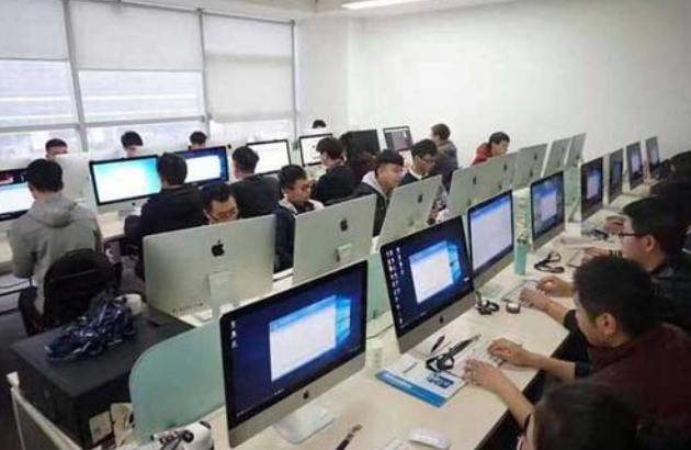 IT界4所“顶尖”邮电大学，北邮排第一，这所大学第二引争议