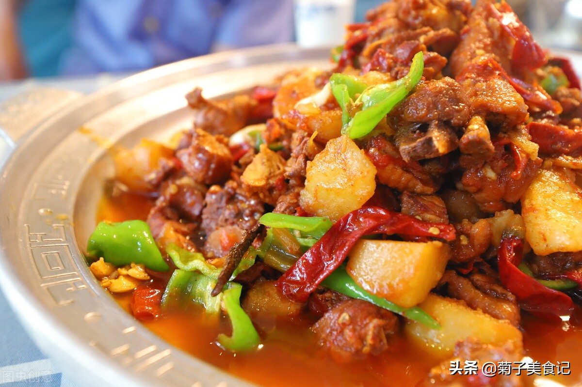 可不止是羊肉串哈密瓜和大盘鸡,新疆美食大盘点_晶羽科技