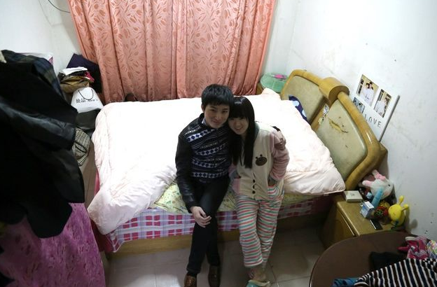 南开大学宿舍走红，“夫妻宿舍”让人羡慕，网友：想回炉重造