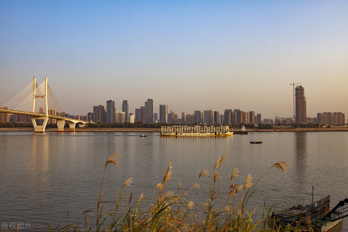 武汉所有大学一览表（湖北省武汉市江岸区）