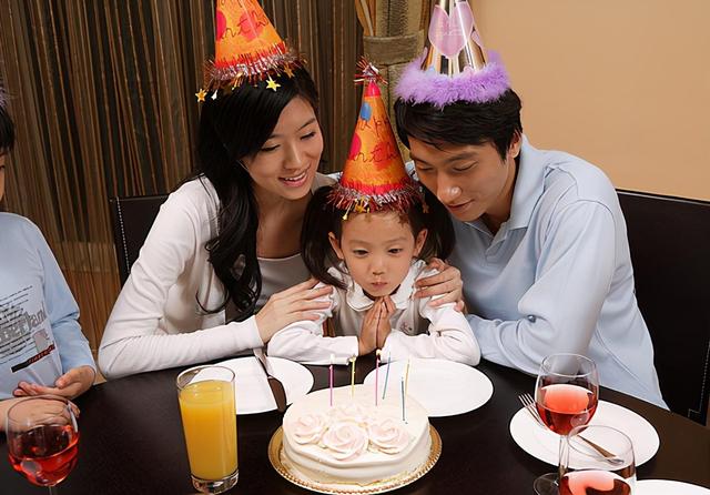 生日选阳历还是阴历？两者说法虽不同意义都一样，生日应该这样过