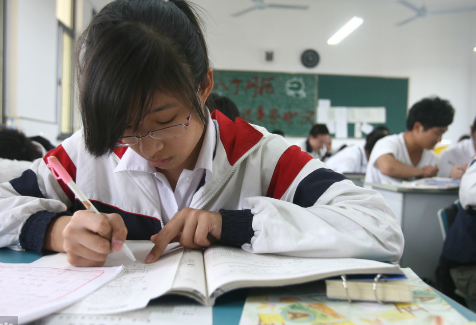 可以让孩子去寄宿学校吗？班主任直言：有能力别让孩子去