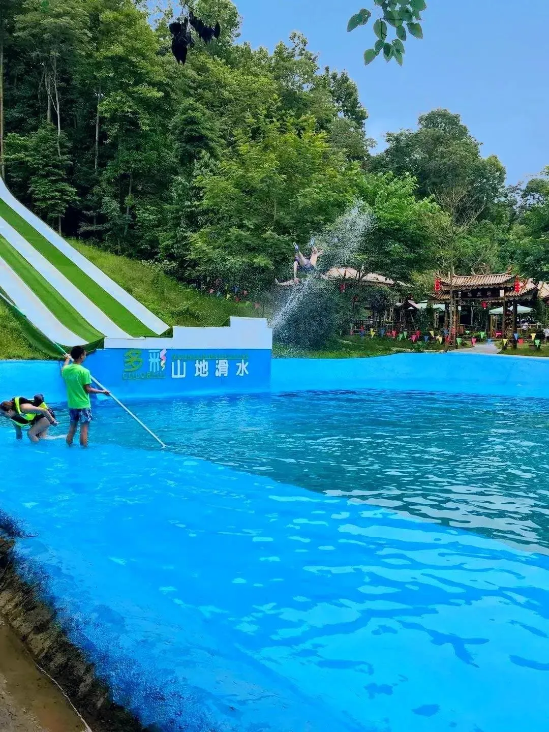 均温20℃！周边7个耍水宝地，冲浪滑水观瀑，最快1h清凉度夏