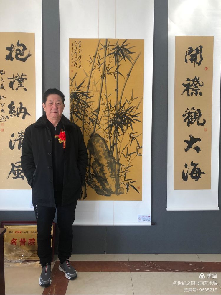 本市热点：抚顺第二届女子书画展拉开帷幕