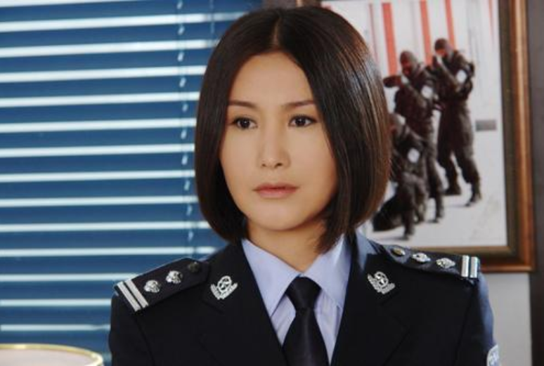 《重案六组》王茜近照大变,隐婚嫁大23岁导演,丧夫六年拒改嫁