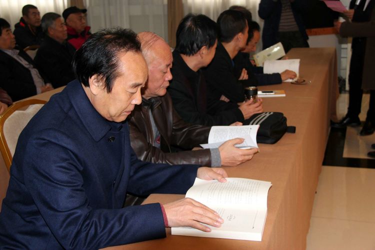 刘顺虎：远瞻红日染秋色 近看墨翁画腊梅