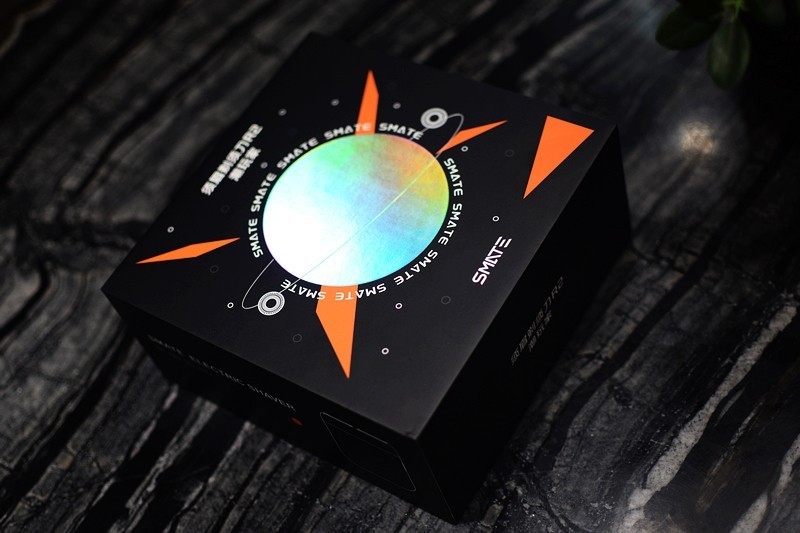 和Zippo一样 须眉剃须刀R2潮玩家