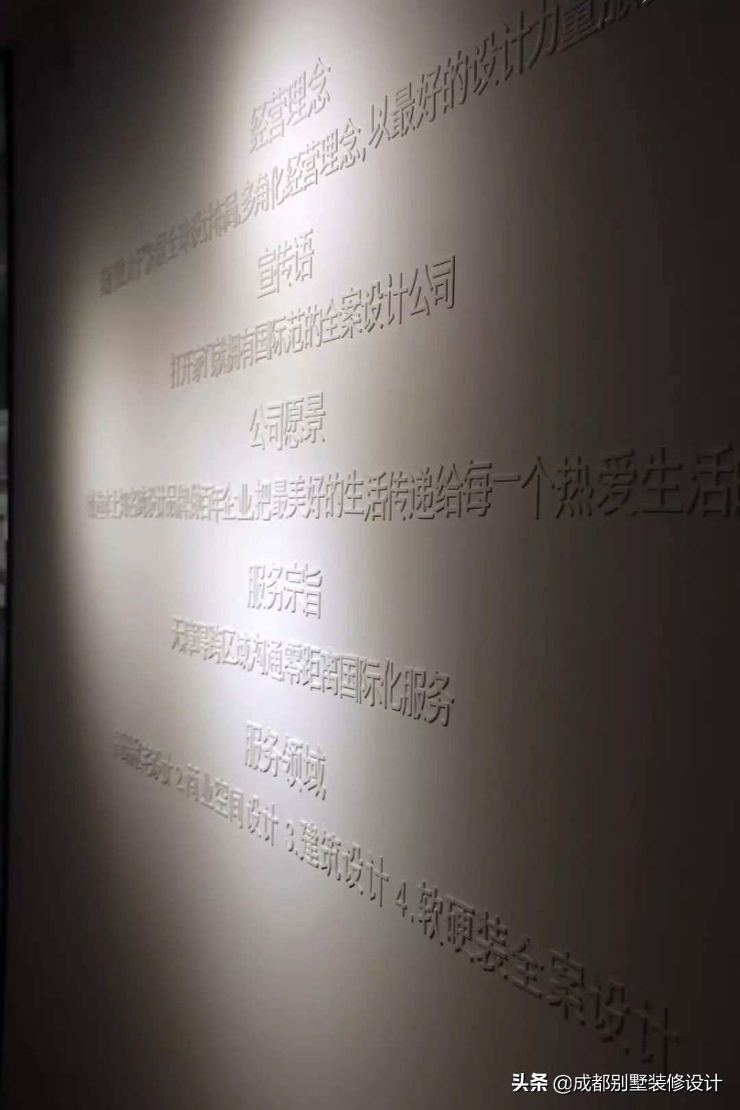 320平米排屋别墅设计，高级灰，奇遇之境演绎不一样的极致格调！