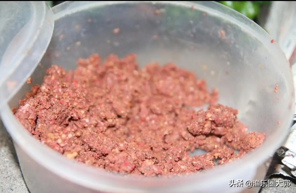 小黄面是什么原料做的（教你用三种原料自制小黄面）