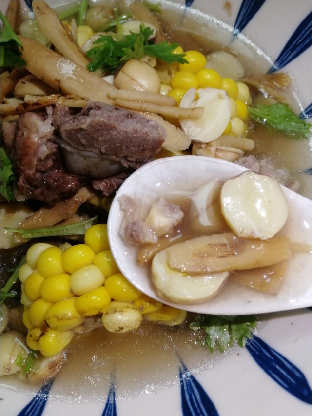 三伏天，适合一家大小都喝的太子参黄芪汤，清甜又好吃，一锅搞定