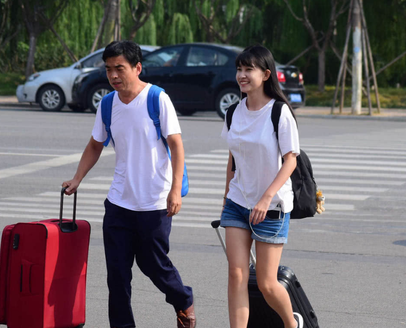今年大学的开学时间定了，新生入学要注意4件事，此外还有好消息