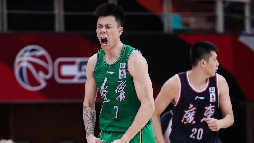 王泉泽为什么不打nba(天赋比张镇麟好！CBA迎来20岁天才，全美排名比韦德儿子还高)