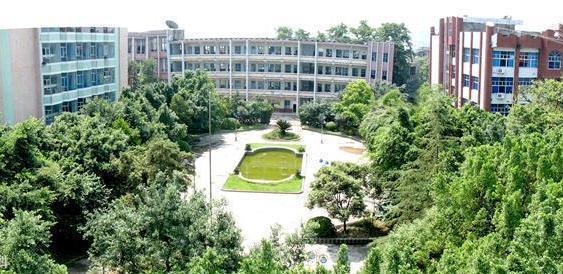 四川达州这5所高中，优秀考生争相报考，你知道原因吗？