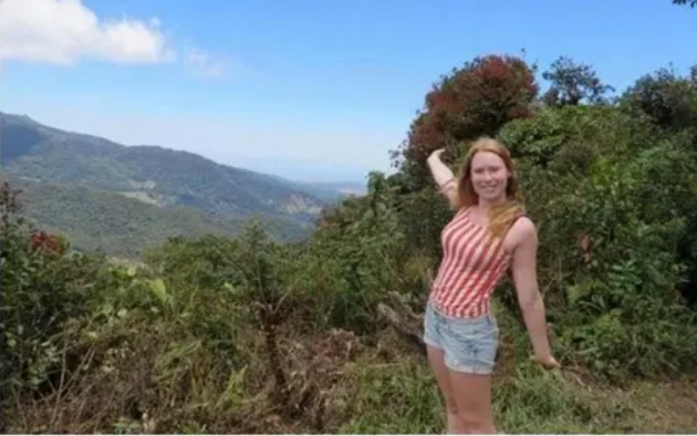 两个女孩离奇失踪，相机里留下90张诡异的照片，巴拿马雨林失踪案