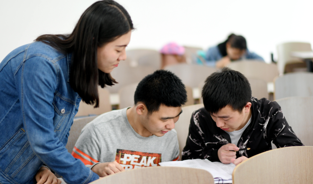 大学里值得花时间考的资格证书，含金量高，毕业后大有用处