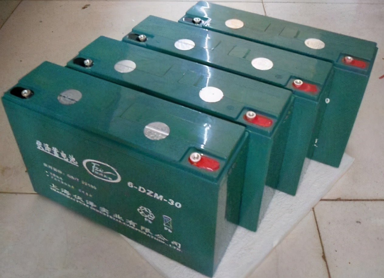 更换电池需要多少钱电动车48伏