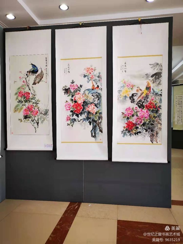 本市热点：抚顺第二届女子书画展拉开帷幕