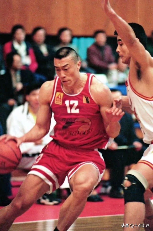 马健为什么没打nba(黑幕？当年为何被中国男篮永久拒绝，马健本人时隔23年终于回应了)