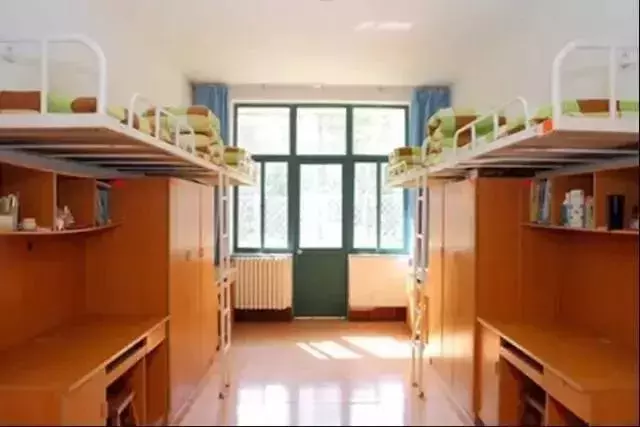 我国“最奢华”的12个大学宿舍,考上真是赚到了,羡慕嫉妒恨呀