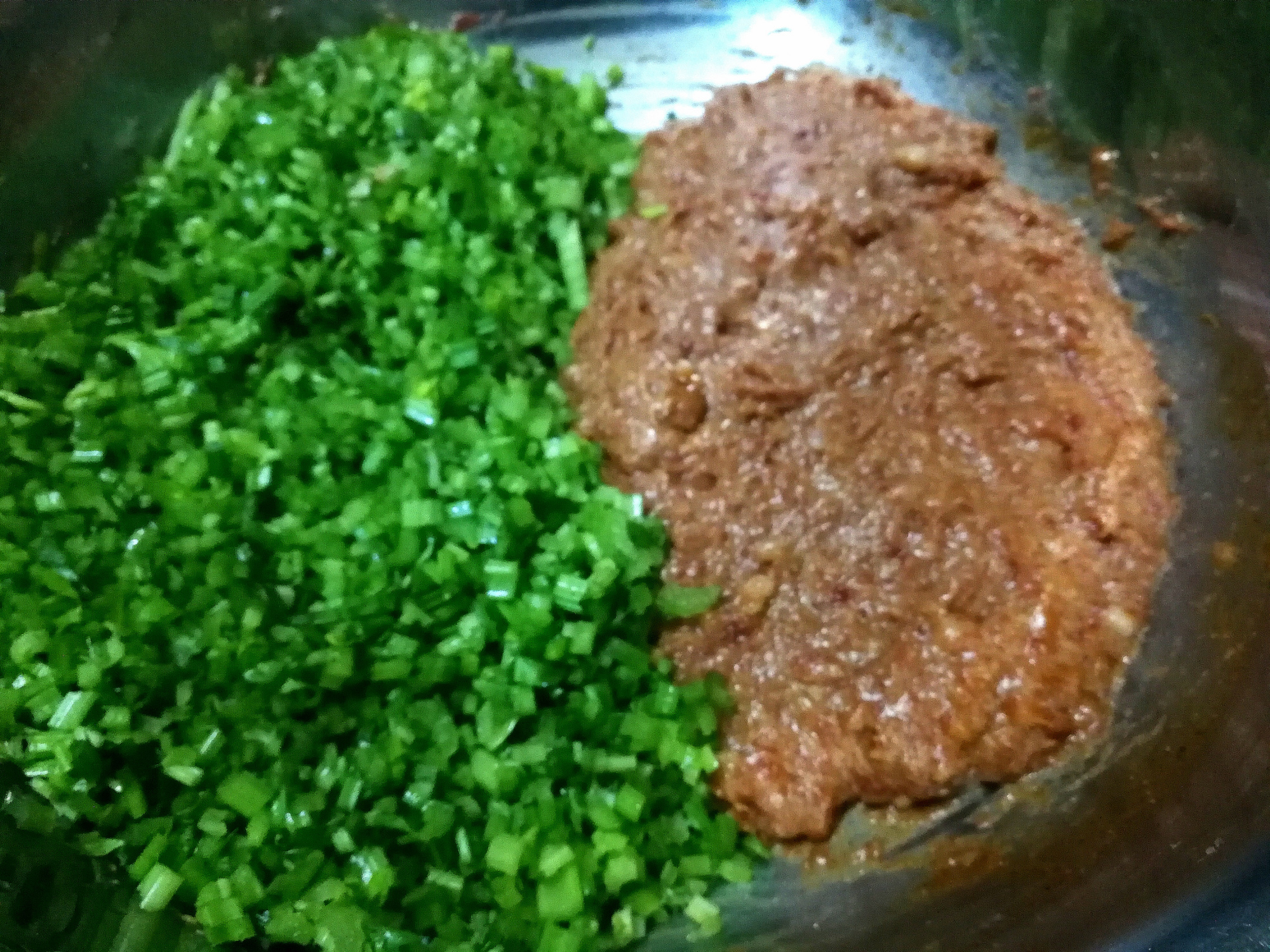 芹菜餡餃子沒有芹菜味？牢記3個訣竅，不僅芹菜味濃，還鮮嫩好吃