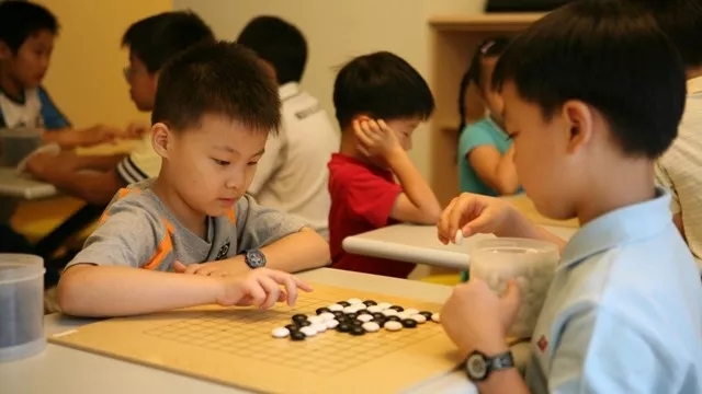 孩子学围棋，辛苦三年，受益一生