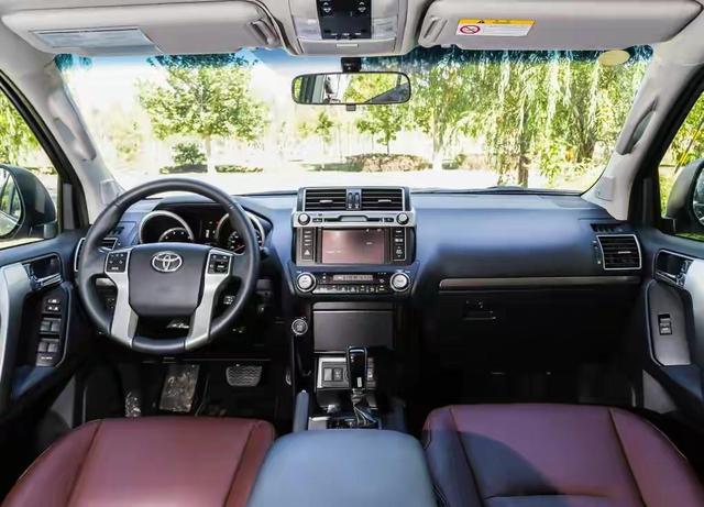 2022款丰田普拉多即将发售，2.4L+400匹+8AT，网友：这价格真的香