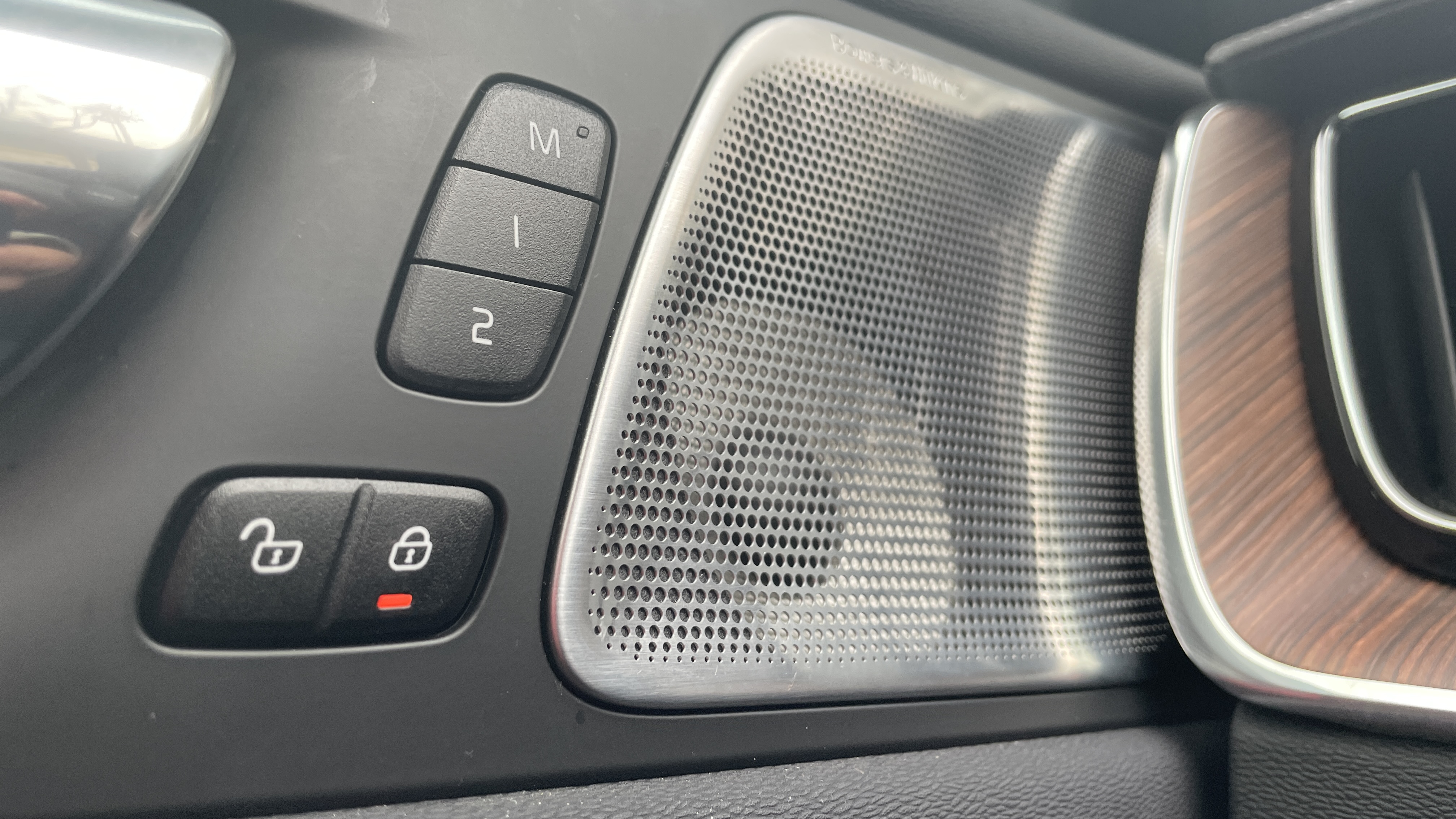 插混版与普通版有何不同，试驾体验XC60插电式混动版