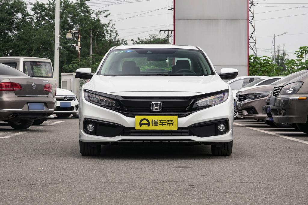 指导价16.99万，多方面简评本田思域220TURBO CVT燃擎版 国VI