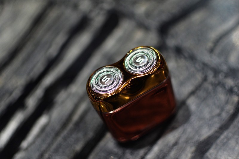 和Zippo一样 须眉剃须刀R2潮玩家